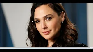 Actress Gal Gadot criticised over Middle East tweet