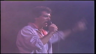 Carman - Get Outta My Life (Live Concert)