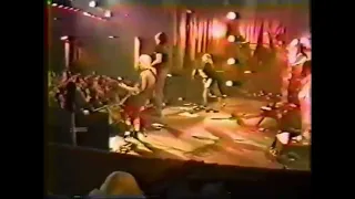 Nirvana (live concert clip) Breed - December 13th, 1993, Pier 48 (MTV Live and Loud), Seattle, WA