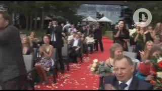 Свадебная церемония на берегу Финского залива
