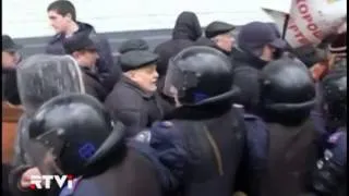 Новые стычки с милицией и спецназом в Киеве