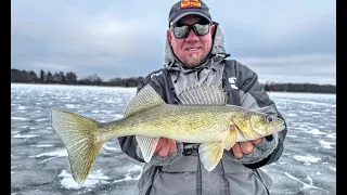 Early Ice Walleye Tips ft. Brad Hawthorne (Red Lake Action)