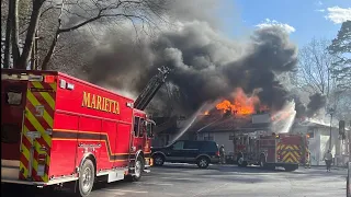Fire breaks out at Marietta apartment complex