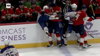 Tkachuk and Bennett start scrum against Oilers