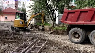 Масштабний благоустрій дворів на вулицях Паркова та Молодіжна триває в Івано-Франківську