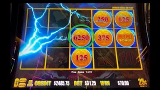 $5,000+ jackpot when $1500+/6,250 orb hit the screen…and more on Chica Bonita slot #lightninglink