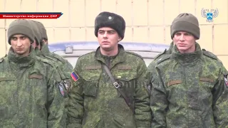 Министр обороны ДНР вручил медали «За оборону Иловайска»