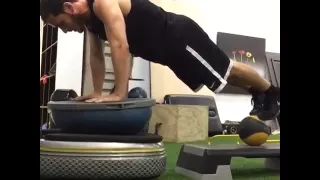 Bosu ball / Medicine Ball / Power Plate push ups!