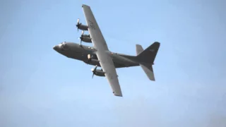 2015 Thunder of Niagara Airshow: C-130 Opening Fly By