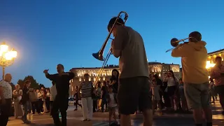 Уличные музыканты в центре Еревана