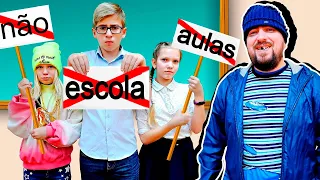 ESTUDANTES ORGANIZARAM UM PROTESTO NA ESCOLA! PÂNICO EM SALA AULA!