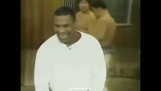 Mike Tyson in Japan 🇯🇵 1988  , Sumo 300Lbs vs Tyson 🥶😈#boxing #shorts #miketyson