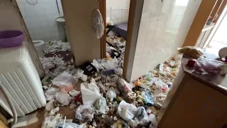 🤯 Can you believe this is the home of your dream 🤣 hero? #springcleaning #housekeeping