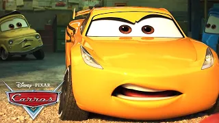 Relâmpago McQueen treina com Cruz Ramirez | Pixar Carros