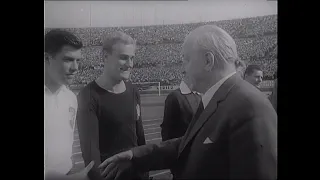 Das Wunderteam um 1962, das auf die WM-Teilnahme in Chile verzichtete. Kapitän Hanappi als Torjäger