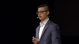 Finding Authenticity in Discomfort | LB Hannahs | TEDxUF