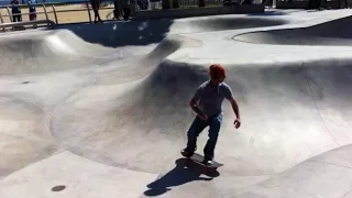 Skateboarding in L.A.California - Skater Park on Venice Beach - Visiting Places Series