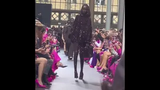 Many Models TRIP, FALL & REMOVE THEIR SHOES at Valentino Spring⧸Summer 2023