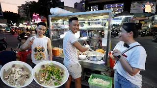 Cặp đôi LGBT siêu dễ thương bán Cháo lòng Miền Tây siêu ngon giá nào cũng bán ở đường phố Sài Gòn