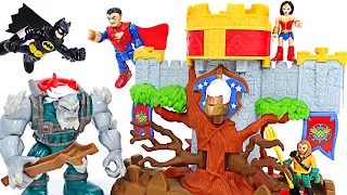 Villains have invadedThemyscira island! Help us! Batman, Wonder Woman! | DuDuPopTOY