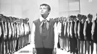 "Song of the crocodile Gena". "Big Children's Choir". 1973