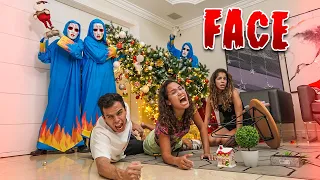 O FACE DESTRUIU A DECORAÇÃO DE NATAL! - DEU MUITO RUIM!