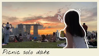 Taking myself on a picnic and seeing fireworks | Solo Date Vlog