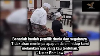 Ustaz Ebit Lew Sedih Bersama Ayah Di Hospital Universiti Sains Malaysia (HUSM) - Viral Malaysia