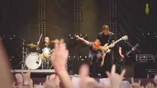 Paramore - Pressure - Park Live 2013