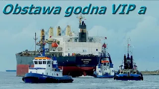 Dwa masowiec - "SSI AVENGER" i "TRAMP LADY", prawie mijanka | Ferries Channel