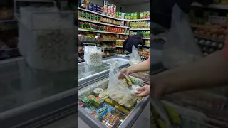 Осторожно! Рынок Черёмушки г.Петропавловск торгуют протухшими продуктами питания