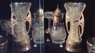 Видео-гид по залу художественного хрусталя. The museum collection of art crystal and glass