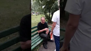 Покиньте детскую площадку в Господа алкоголики!))