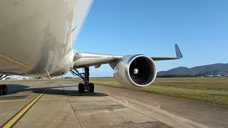 Boeing 767-300F startup engines at SBFL in a sunny day!