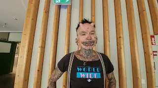 Rolf Buchholz - Der meist gepiercte Mann der Welt, 561 Körperpiercings am ganzen Körper