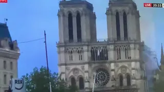 Notre dame fire is that a monk