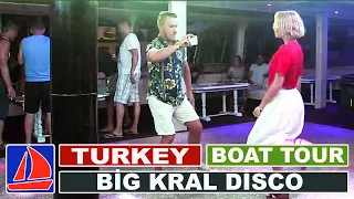 Турция Аланья / Ночная дискотека на яхте  - Селфи диско / BİG KRAL BOAT