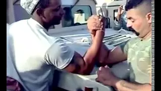 Iraqi special forces vs US soldier armwrestling