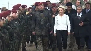 Von der Leyen besucht Kurdenregion im Nordirak