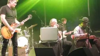 Ben Harper & Charlie Musselwhite - When The Levee Breaks - 13