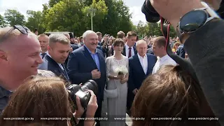 Владимир Путин и Александр Лукашенко пообщались с народом в Кронштадте