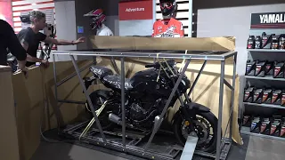 unboxing YAMAHA MT 07 naked motorcycle black color 2023