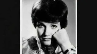 Julie Andrews - simply surprising