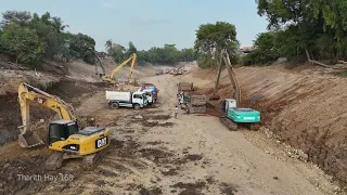 Action!! Excavator Caterpillar Loading 5T Dump Trucks​, Rehabilitation of canals using many machines