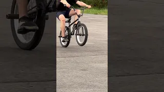 Довгий БАЛАНС на BMX!