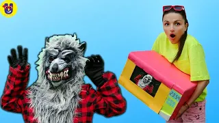 UCAN Kids pretend play with toy microwave | Werewolf became alive