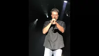 Blake Shelton - She's Got A Way With Words - LIVE - Happy Valley Jam