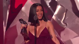 Cardi B Acceptance Speech - Best New Artist | 2018 iHeartRadio Music Awards