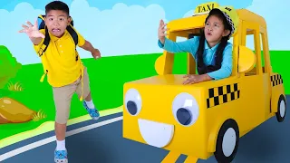 Andrea and Eric Play with Taxi Car to the Rescue