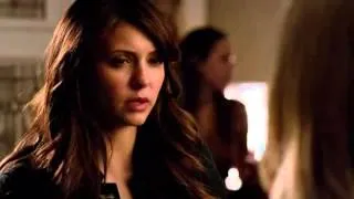 TVD 5X12 Caroline tells Elena Katerine that she had sex with Klaus